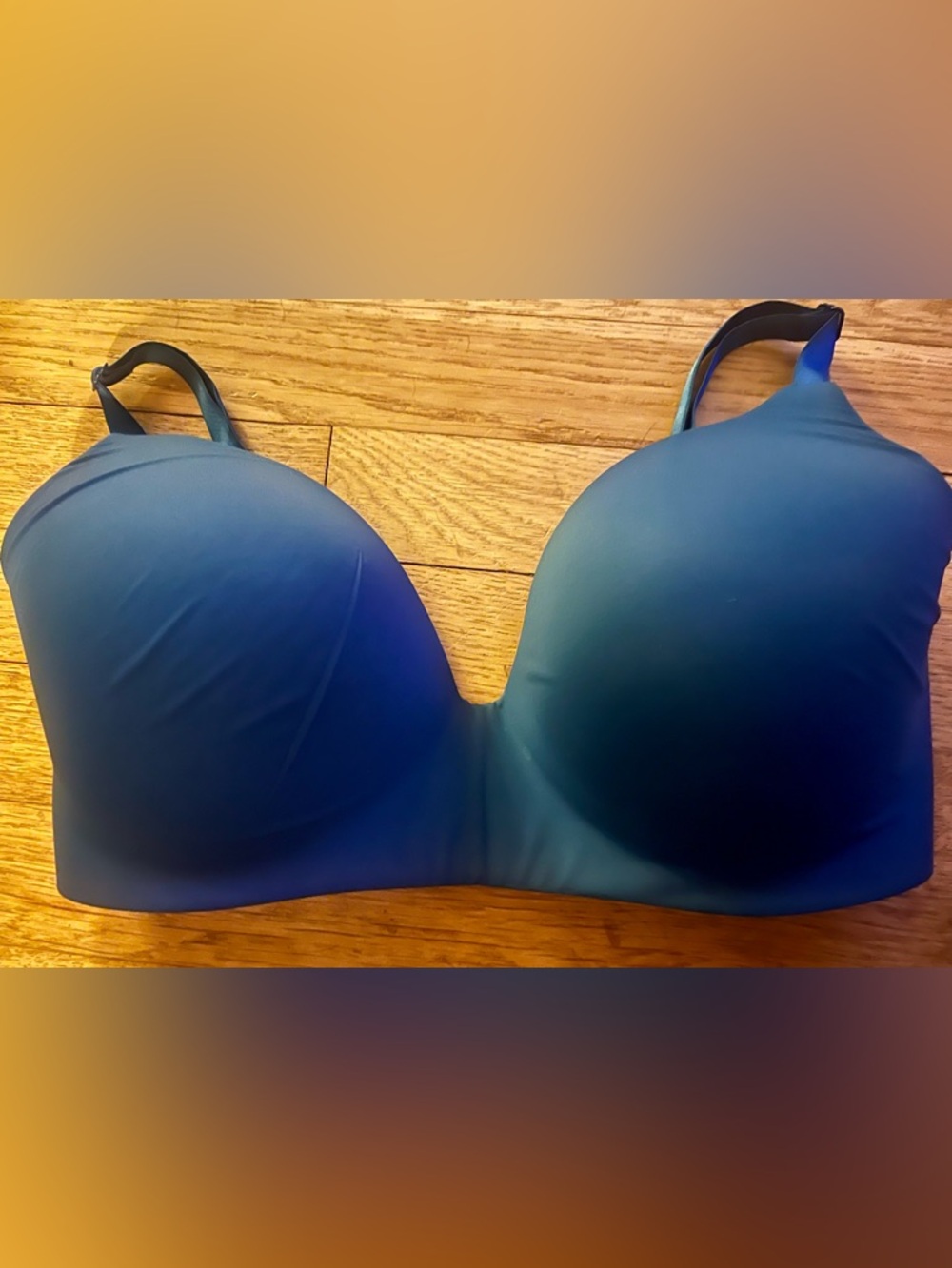 Victoria Secret Wireless Cloud Bra 36DD